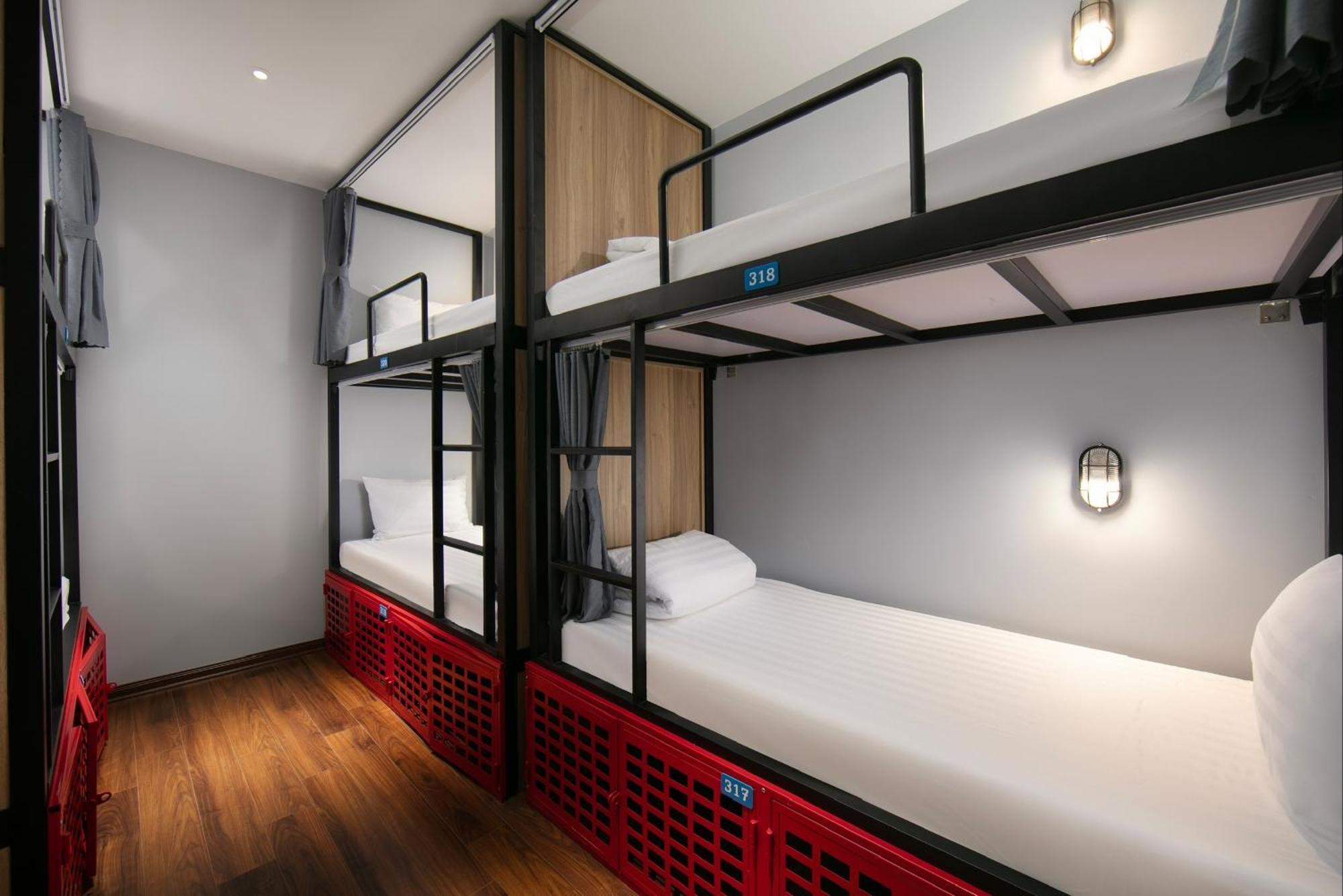 Lakeview Backpackers Hostel & Rooftop Bar Ханой Экстерьер фото