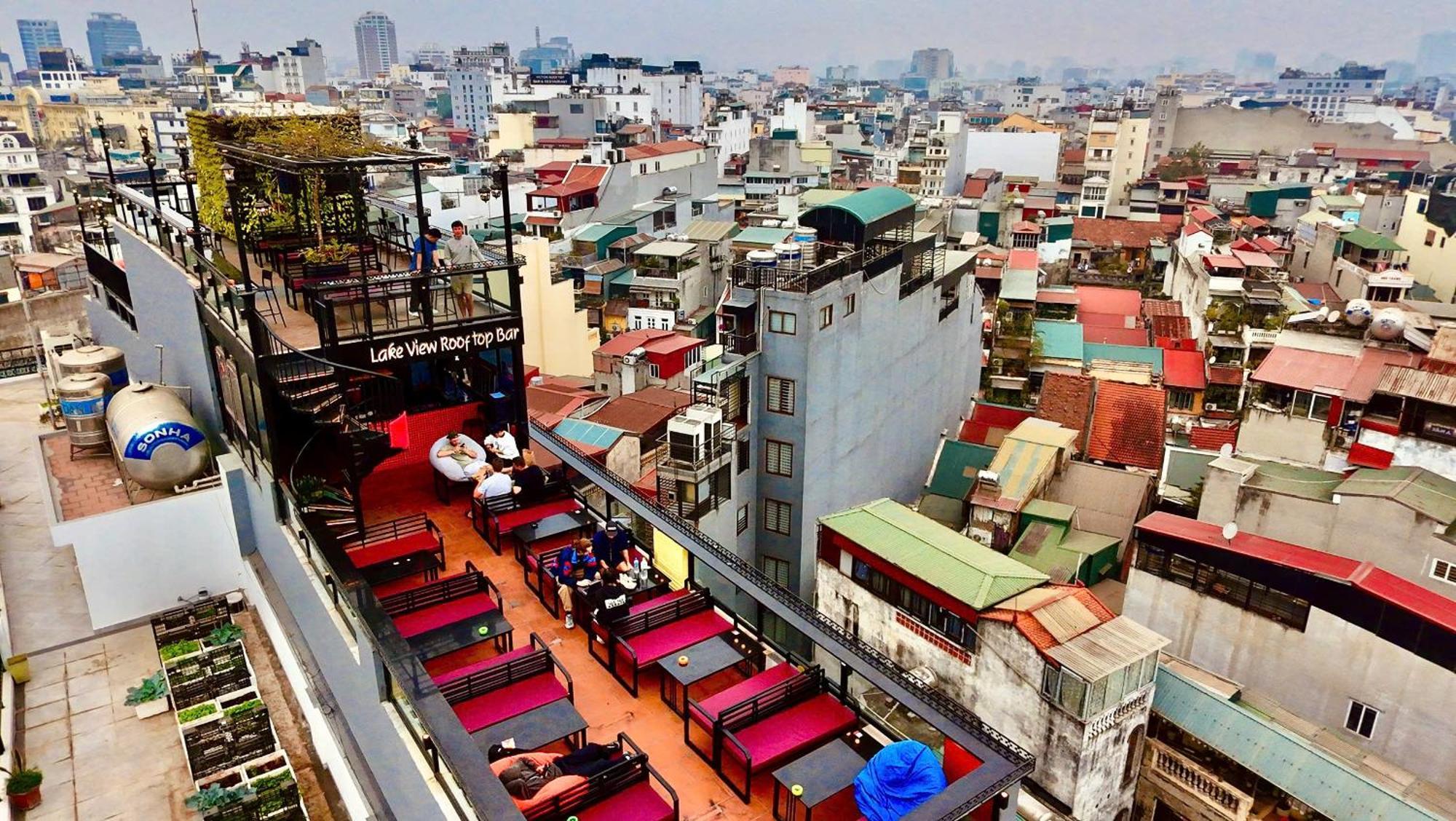 Lakeview Backpackers Hostel & Rooftop Bar Ханой Экстерьер фото
