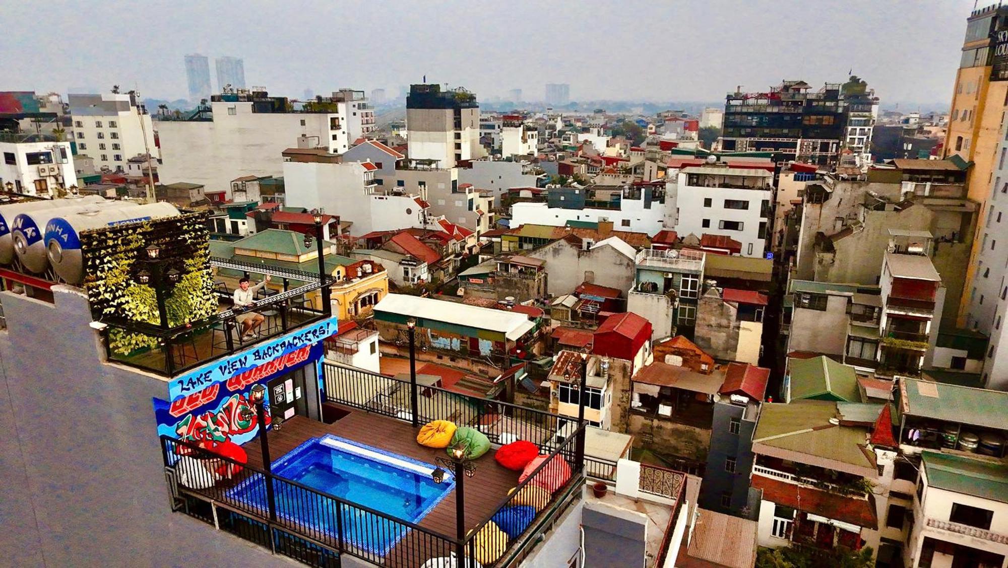 Lakeview Backpackers Hostel & Rooftop Bar Ханой Экстерьер фото